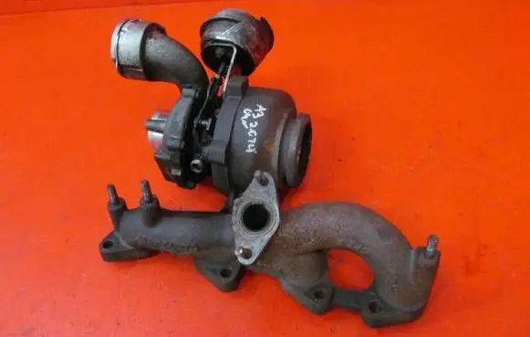 Audi A3 S3 8P Turbo 03G253019A