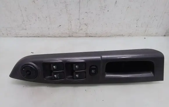 Hyundai Getz Electric window control switch