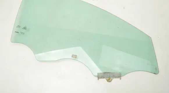 KIA Ceed Front door window glass four-door 