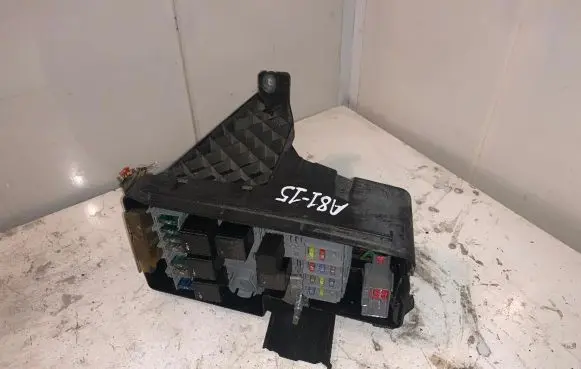 Volvo XC90 Fuse box set 30728132 A8115