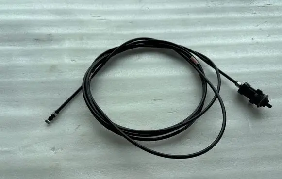 Toyota GT 86 Fuel cap flap release cable SU00301404