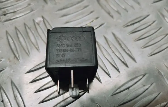 Audi Q7 4L Other relay 8K0951253