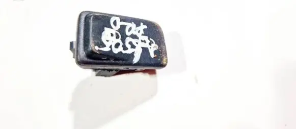 Volvo V50 Central locking switch button 0665832