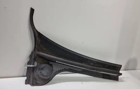 Volkswagen Jetta VI Wiper trim 5C7819404
