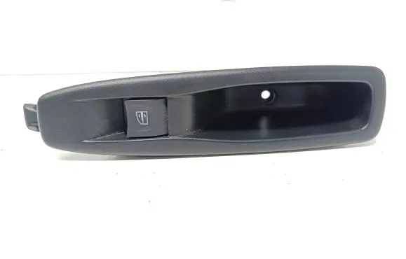 Renault Captur Electric window control switch 829614619R