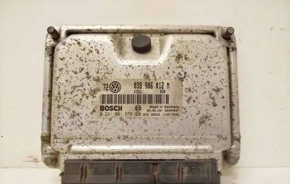 Volkswagen Golf IV Engine control unit/module 038906012M 28SA4027 0281001979