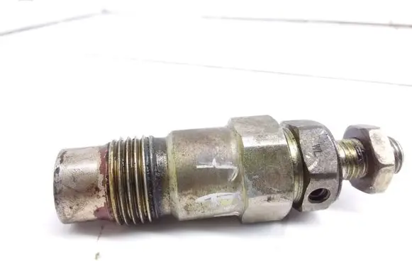 Nissan Primera Fuel injector 71A1361