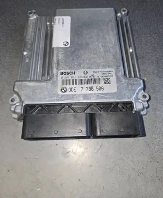 BMW 7 E65 E66 Engine control unit/module 1039S09353 0281011886 7798506