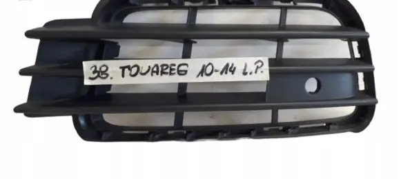 Volkswagen Touareg II Front bumper lower grill 7P6853665A