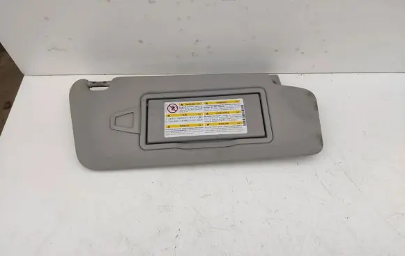 Mercedes-Benz C W204 Sun visor A2048102210 19J219023 340211392