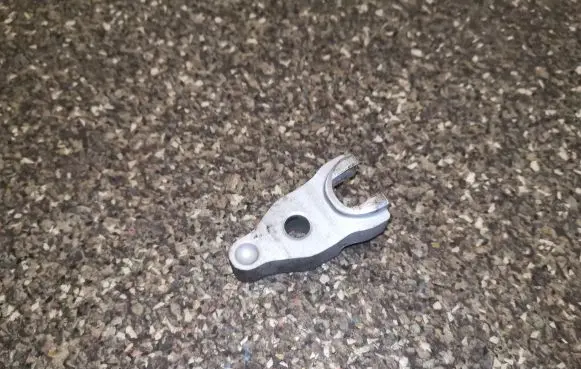 Audi A6 S6 C7 4G Fuel Injector clamp holder