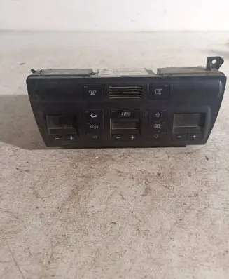 Audi A6 S6 C5 4B Climate control unit 4B0820043F D540001 5HB00760400