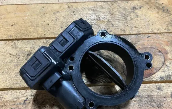 Mercedes-Benz ML W164 Throttle valve A6420900270 6420900270