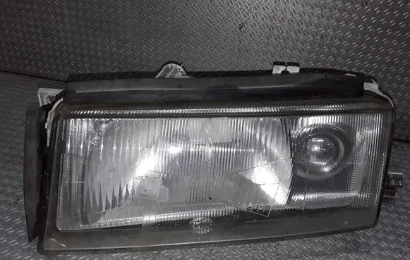 Skoda Octavia Mk1 (1U) Headlight/headlamp 24608501