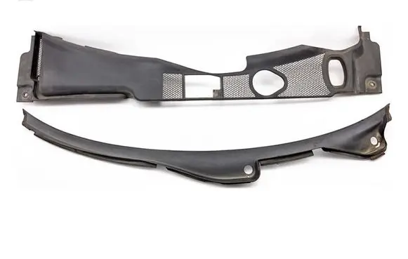 Audi A4 S4 B8 8K Wiper trim 8K1819447