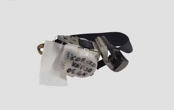 Toyota Corolla Verso AR10 Rear seatbelt H073811
