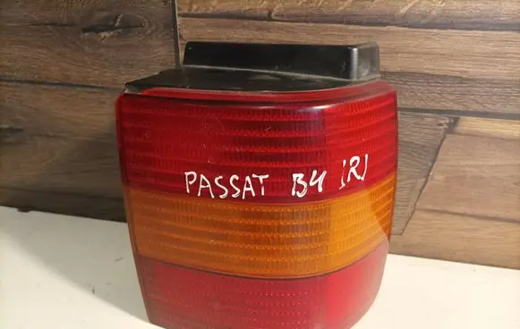 Volkswagen PASSAT B4 Rear/tail lights 3A9945257 394125