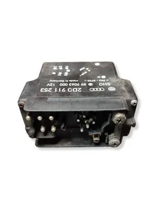 Volkswagen II LT Glow plug pre-heat relay 2D0911253