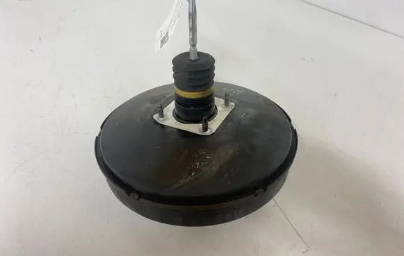 Volkswagen PASSAT B6 Brake booster 3C1614105E 03787423024