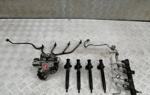 Ford Mondeo MK V Fuel injection high pressure pump 9674984480 9674984080