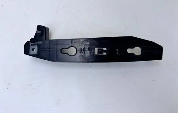 Opel Corsa F Rear bumper mounting bracket 9829543880A