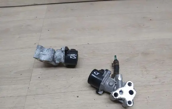 Toyota iQ EGR thermostat 