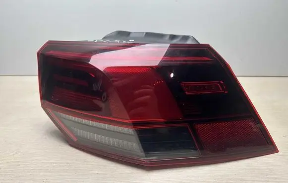Volkswagen Golf VIII Rear/tail lights 5H0945096C