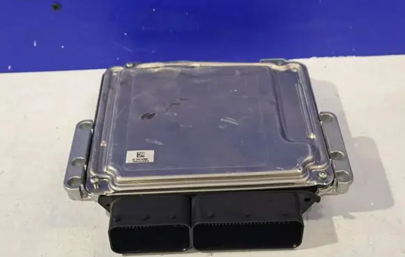 Polestar 2 Engine control unit/module 32349194 0261S104EV