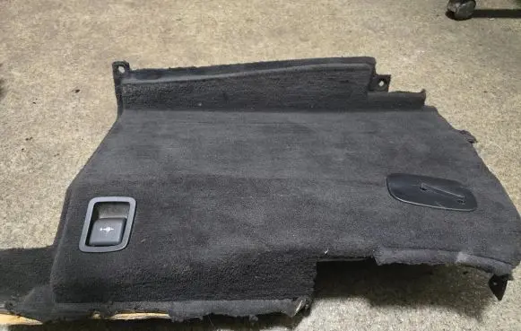 BMW 5 E60 E61 Trunk/boot side trim panel 7050364