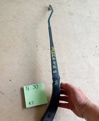 Renault Laguna II Front wiper blade arm 235554577