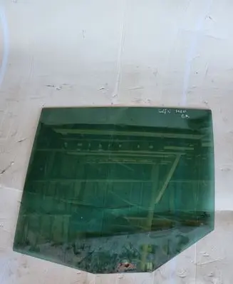 Volkswagen Golf V Rear door window glass 43R001108