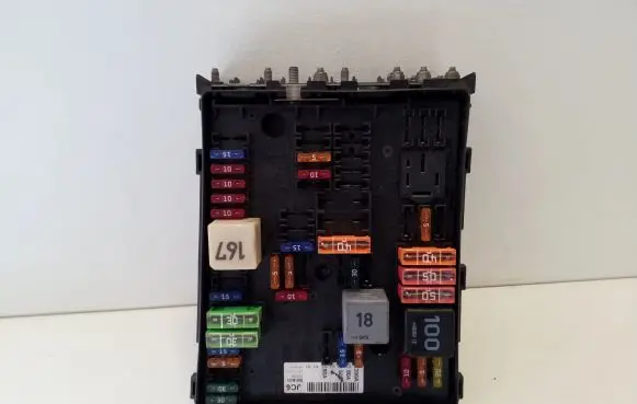Volkswagen Eos Fuse module 1K0937124P