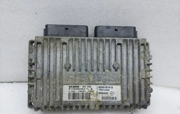 Renault Scenic I Gearbox control unit/module 8200167410 S105280024 7700110261