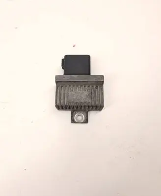Renault Master II Glow plug pre-heat relay 7700115078