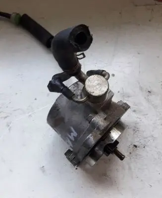 Mazda Premacy Vacuum pump