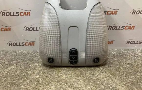 Mercedes-Benz S W220 Front seat light A215820 149236