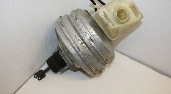 BMW X3 E83 Brake booster LAC115THE 293403547061
