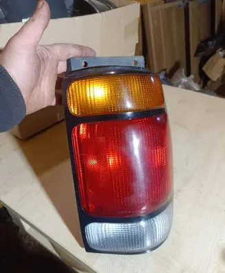 Ford Explorer Rear/tail lights 013311934RR