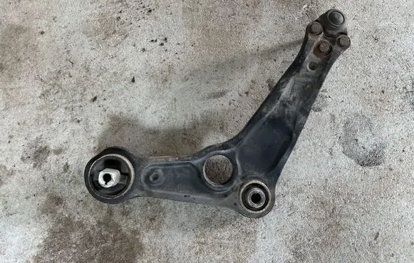 Renault Scenic IV - Grand scenic IV Front lower control arm/wishbone