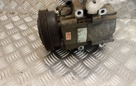 KIA Carens I Air conditioning (A/C) compressor (pump)