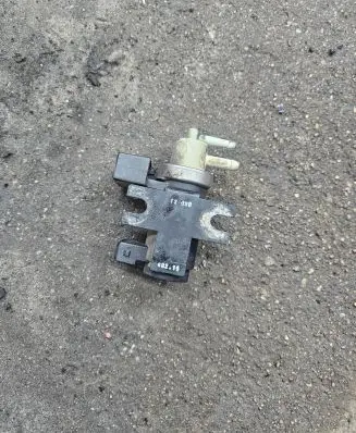Volvo V70 Turbo solenoid valve 30637251 72190329 02T110