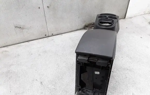 Seat Toledo III (5P) Center console 5P0864251B