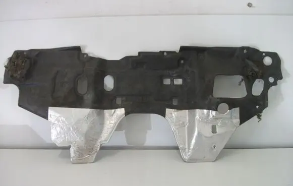 Suzuki Grand Vitara II Engine splash shield/under tray