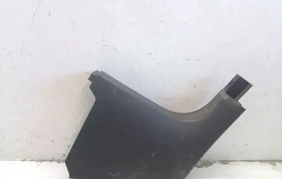 Foot area side trim