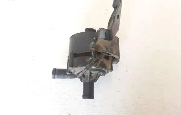 Renault Zoe Electric auxiliary coolant/water pump 114B03731R