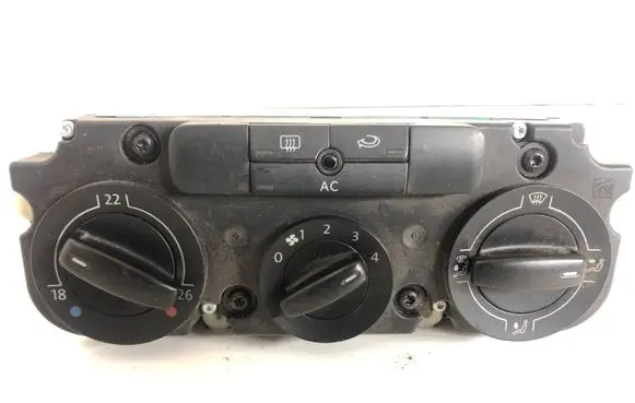 Volkswagen PASSAT B6 Climate control unit