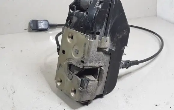 Renault Scenic II - Grand scenic II Front door lock