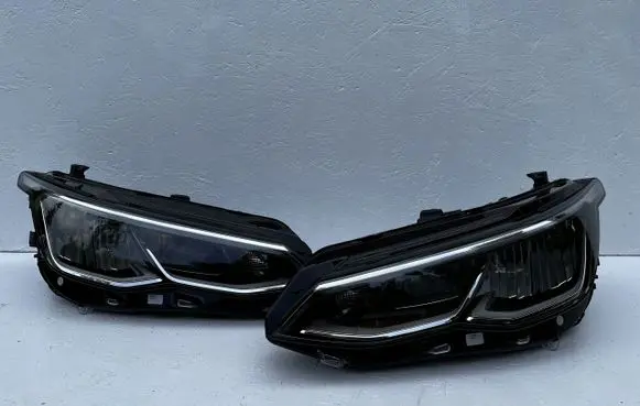 Volkswagen Golf VIII Headlight/headlamp 5H1941006C