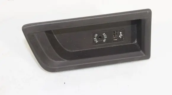 BMW 3 F30 F35 F31 Center console 9207357 584507101 105026812