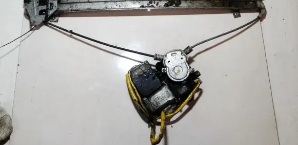 Sliding door window regulator with motor